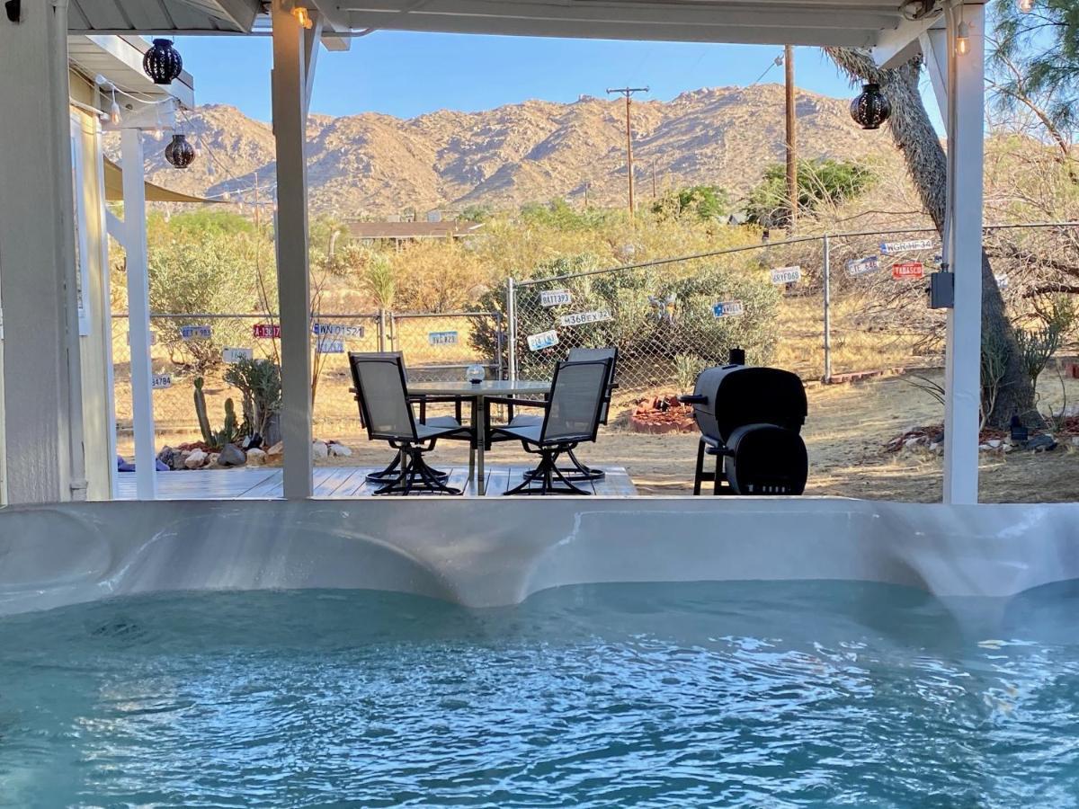 Float Pool, Hot Tub, Sauna, Views, Telescope-Skywatchers Haven Джошуа-Три Экстерьер фото